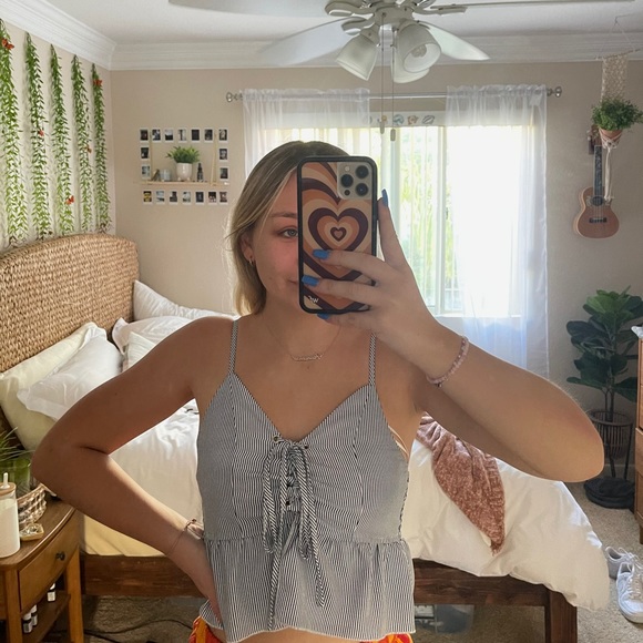 Perfect summer time tank! - Picture 2 of 2